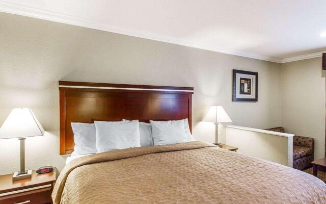 Studio 6 Mesa, AZ – Near Downtown & Sloan Park