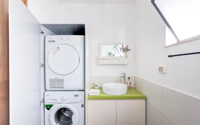 TLV2RENT Unique Dizengof Apartment