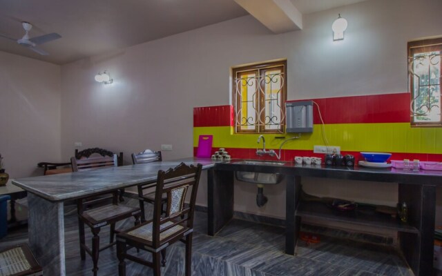 OYO 12535 Home Classic 2BHK Clova