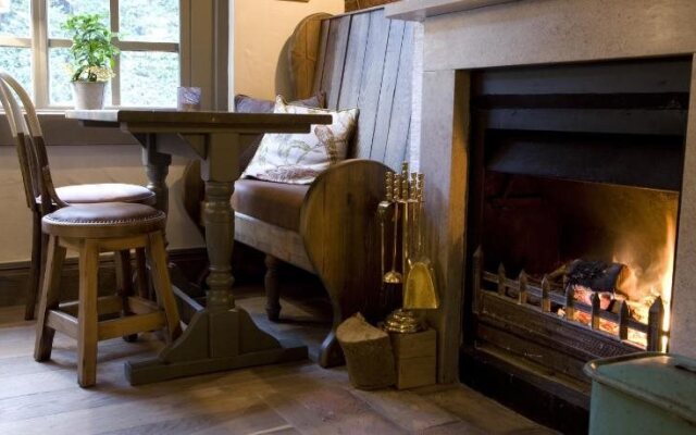 Burlton Inn
