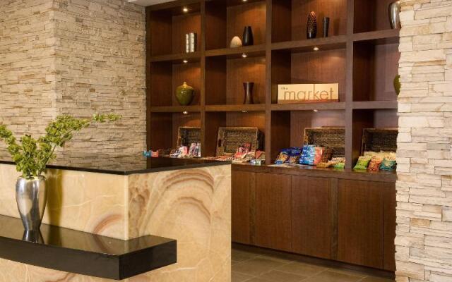 Courtyard By Marriott Los Angeles Sherman Oaks