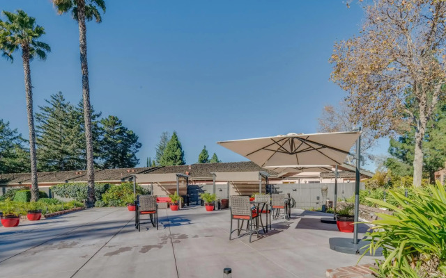 The Palo Alto Inn