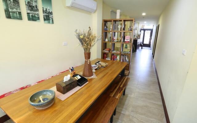 Sanyi Hawthorn B&B