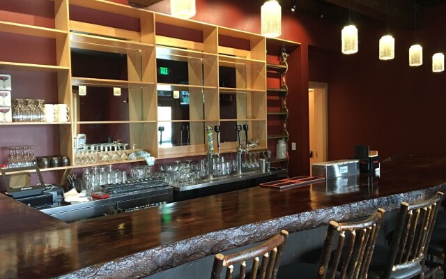 Sitka Hotel and Restaurant