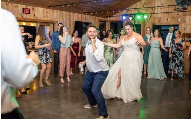 New Park Event Venue & Suites