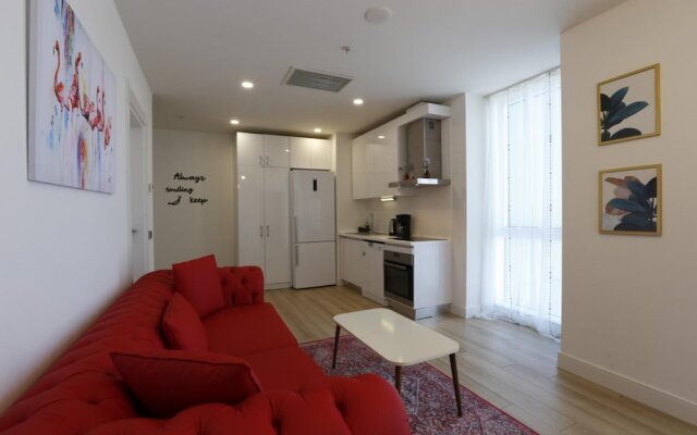 Amazing Residence Flat With Superb View in Kartal