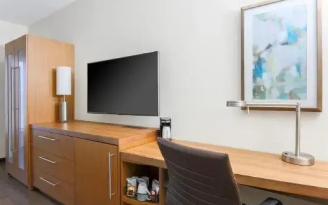 Hyatt Place Waco - South