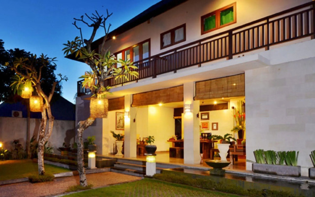 The Khayangan Dreams Villa Umalas