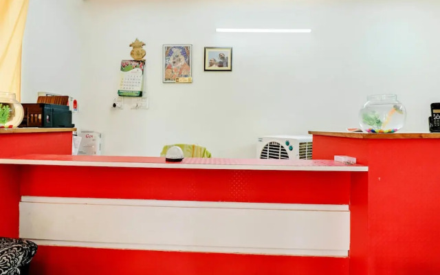 Shri Govind Dham by OYO Rooms