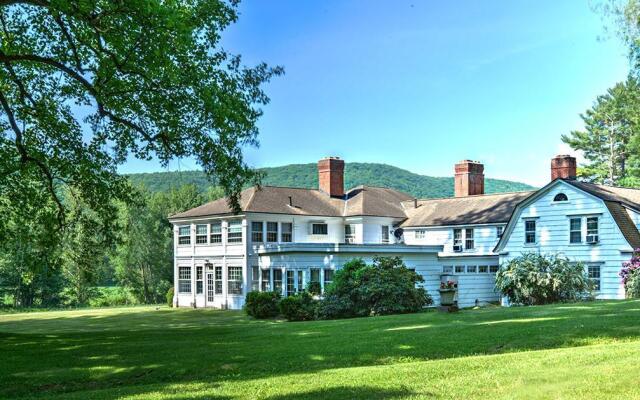 Blackberry River Inn