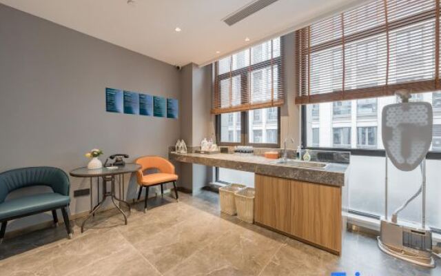 Shanghai Wujiaochang INNO Chuangzhi Atour X Hotel