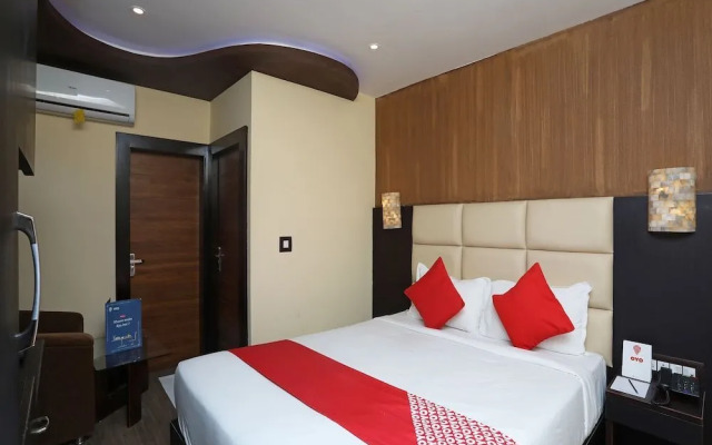 The Dolphin Palace By OYO Rooms