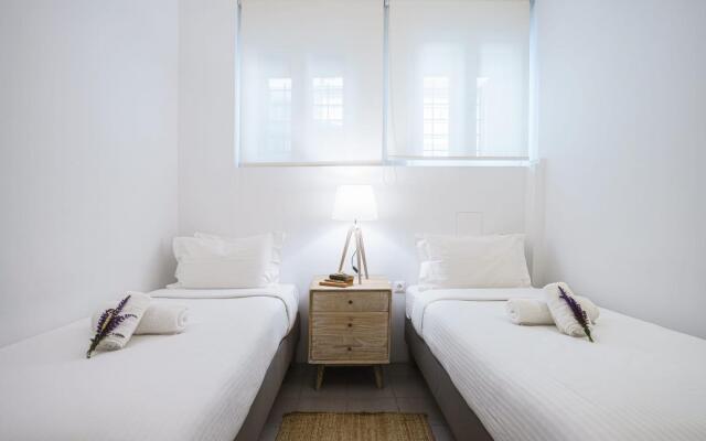Art Pantheon Apartment (Three-Bedrooms)