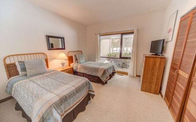 Meadow House #70 by Village Properties at Sunriver