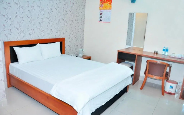Tin Hoa Hotel 1