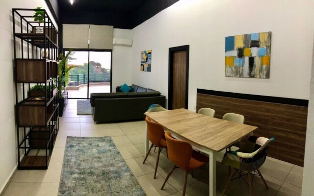 Luxury 1br-2br Apt-panoramic View Terrace 24-7 Pwr