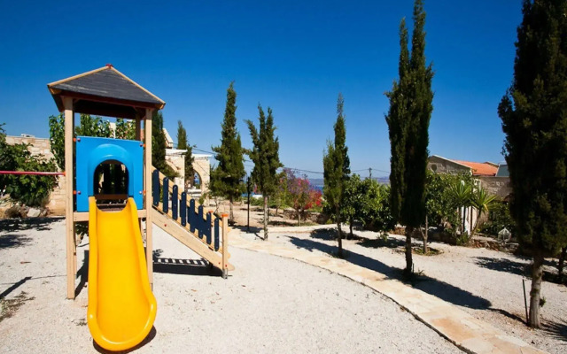 St. Georges Retreat Village