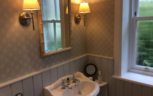Ingram House Bed & Breakfast