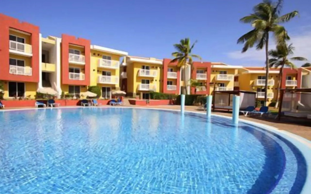 Hesperia Playa el Agua