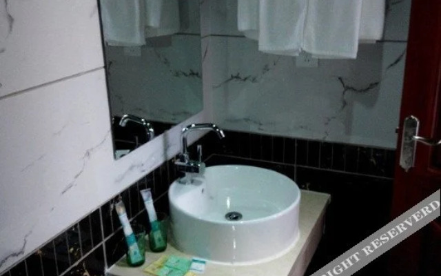 Yiming Hotel