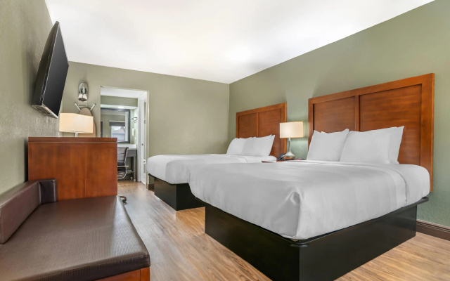 Quality Inn & Suites near Panama City Beach