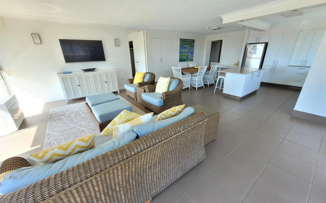 Surfers Chalet