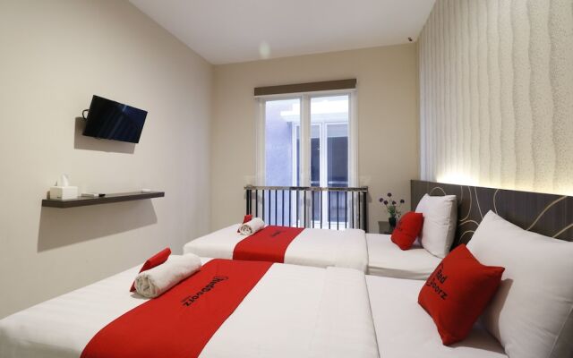 RedDoorz Plus @ Airlangga Mataram