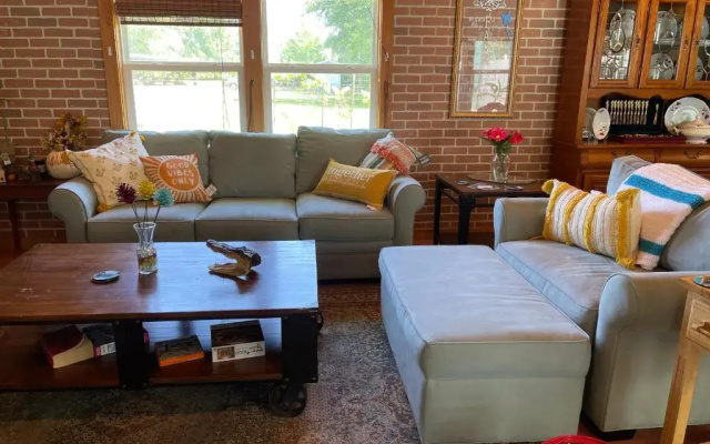 Amy’s Poolside Retreat