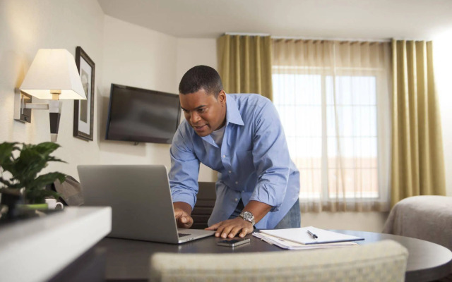 Candlewood Suites Lenexa - Overland Park Area by IHG