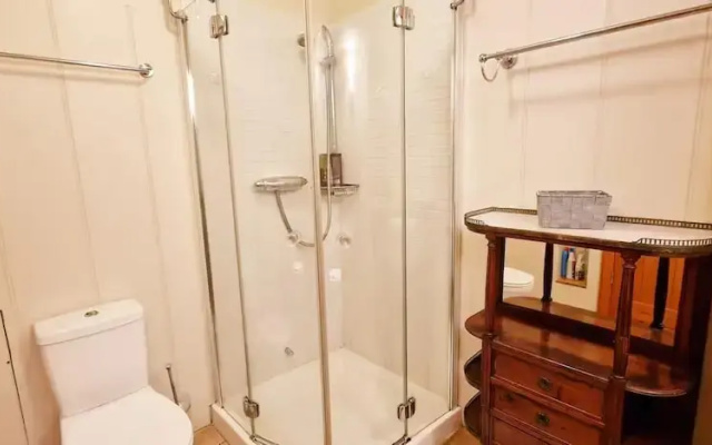 118 A Perfect Blend of Charm and Luxury