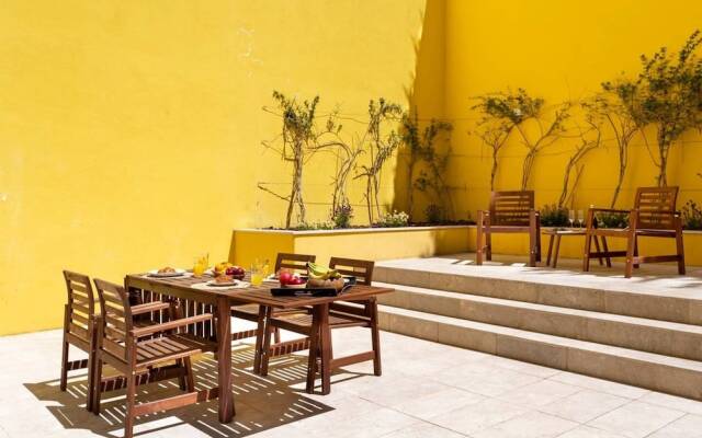 Modern Terrace Apartment Rentexperience