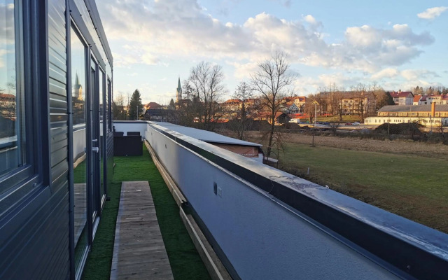 Roof Apartment ART-PE