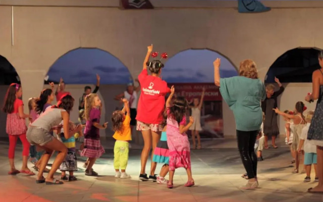 LAZUR 1-5 Apart Complex