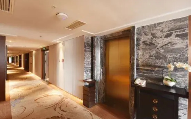 Enjoy Sun Hotel (Hefei Railway Station North Square)