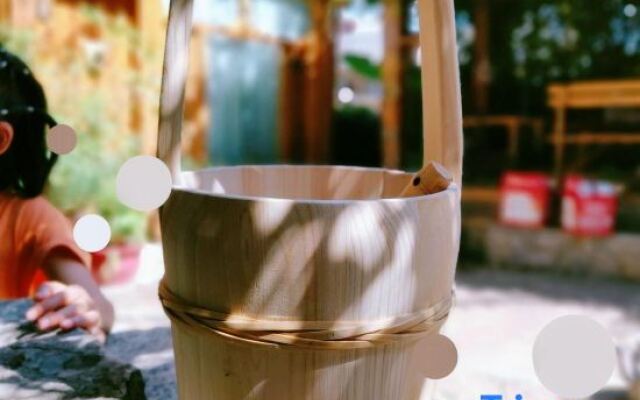 Qiuniang House Lugu Lake