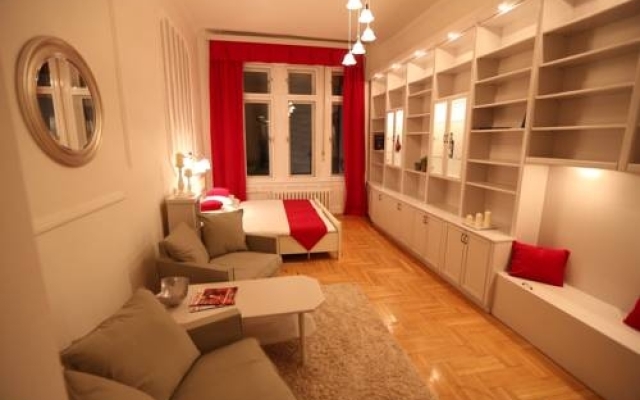d.Five Classic Luxury Apartment