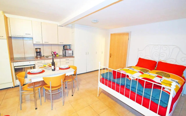 Sunny Day Holiday Apartment