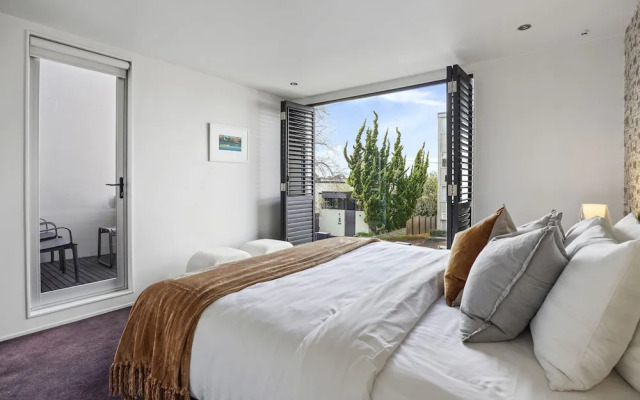 Central Executive Parnell Designer Home