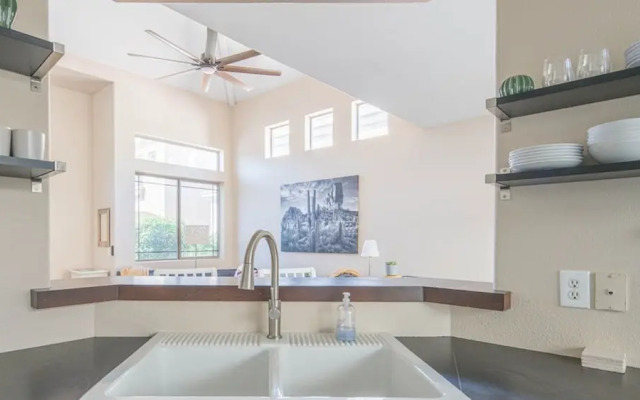 Stylish Cave Creek 3 Bdrm Vacation Home!