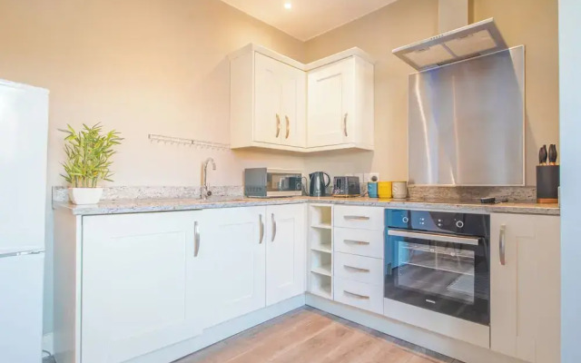 Sheffield Oasis Apartment - Modern & Cosy Stay