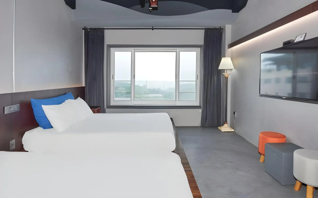 Kolon Hotel