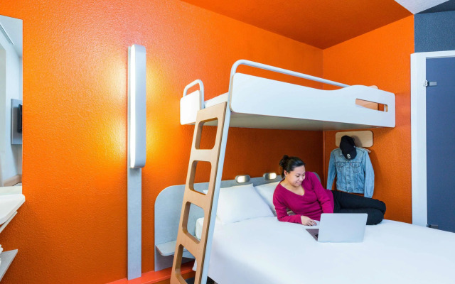 Отель ibis budget Paris Porte de Montmartre