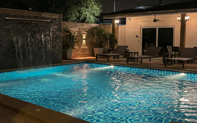 Mangoes Guesthouse