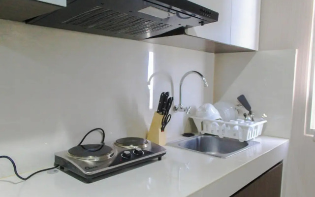 Strategic and Comfy 2BR Apartment Springwood Residence