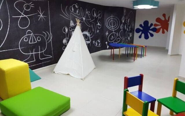 Incredible apartment 8 pax near beach