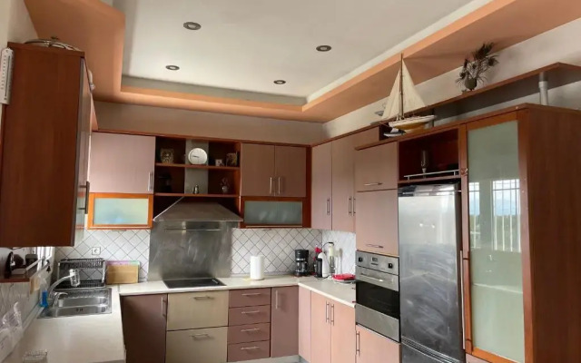 Seaside apartment with private garden