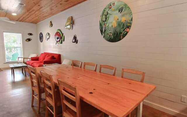 Reel Paradise - 3 Br Condo