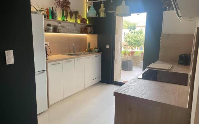 Appartement au centre de la Venise provençale