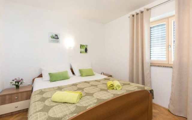 Mari - Modern Holiday House Close to sea - H