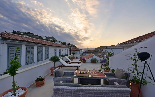 Agate Hydra luxury apartment